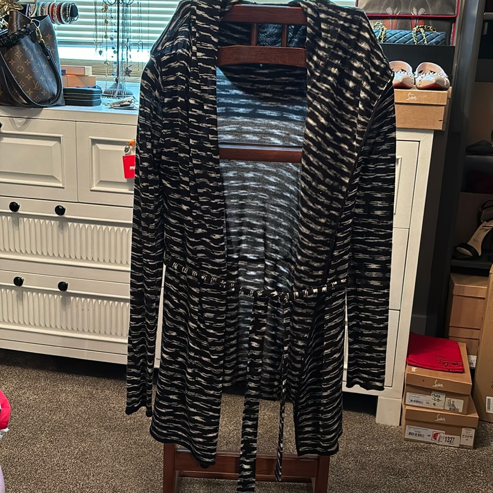 Hooded sweater